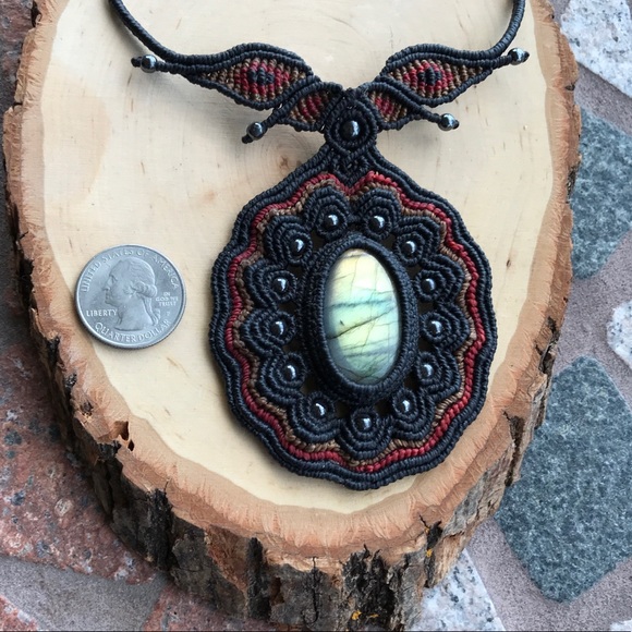 Sold ! labradorite boho macrame necklace - Picture 2 of 8